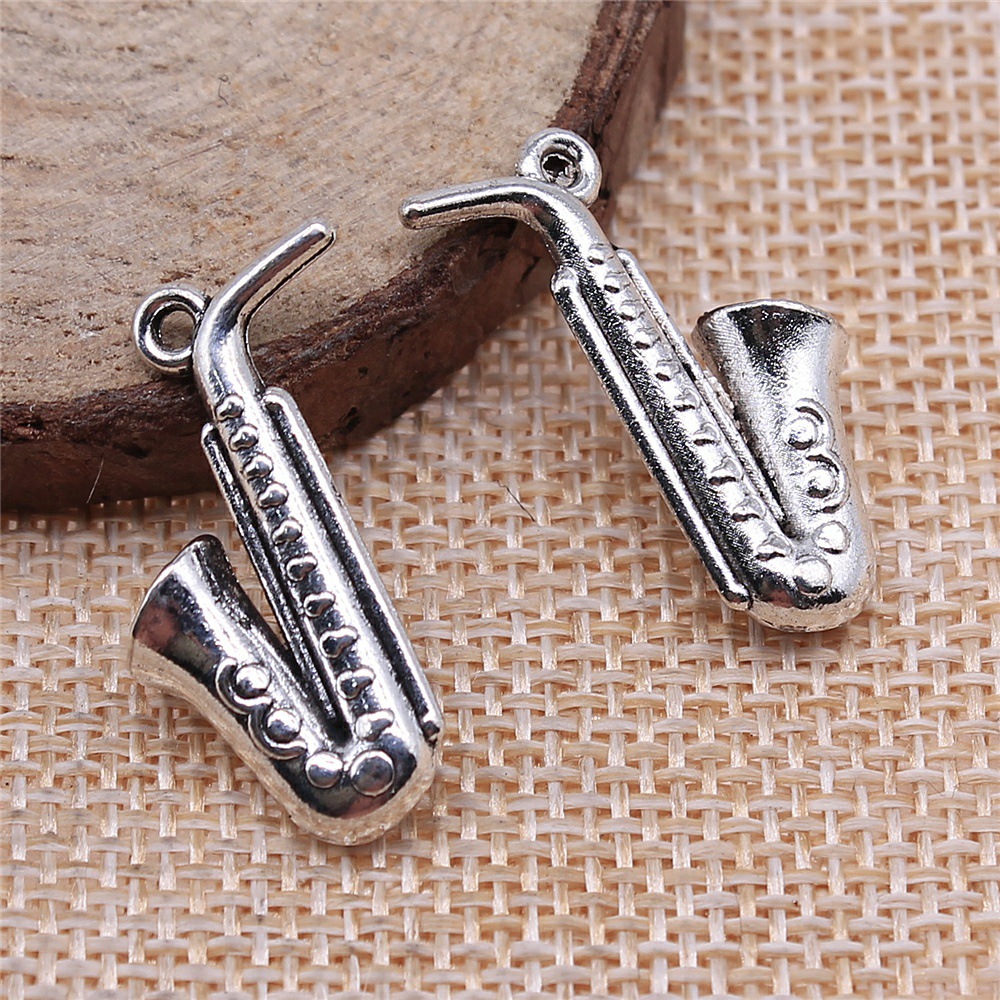 Musical Instrument Jewelry - 20 قطعة من قلادات الساكسفون الفضية