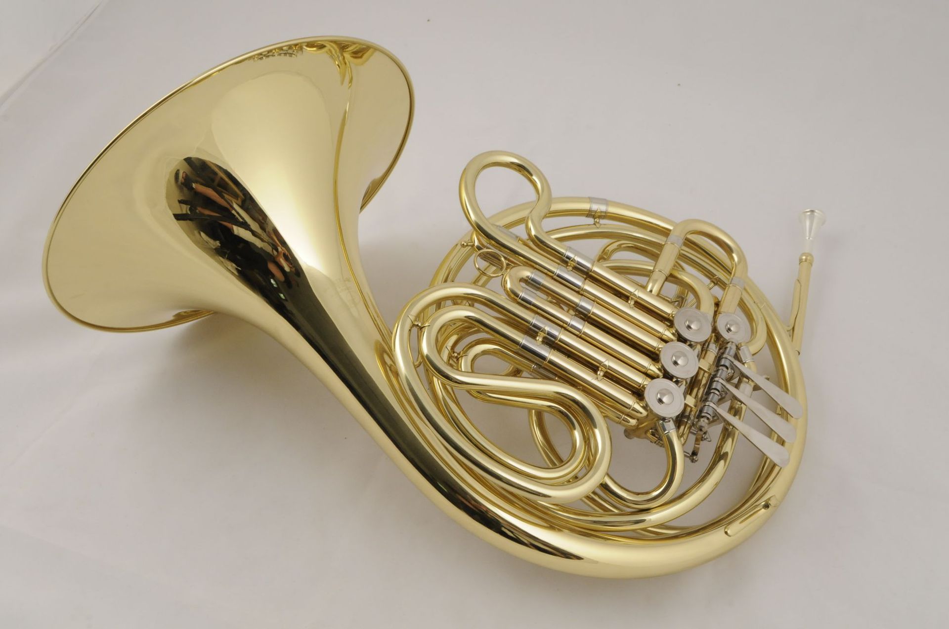 آلة موسيقية من نوع البوق الفرن - مراجعة Musical Instrument Horn وسعره